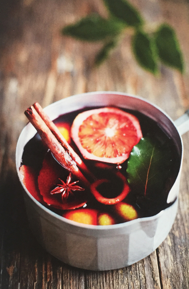 EAT BEAUTIFUL WINTER Mulled Natural Wine Image Credit David Loftus01